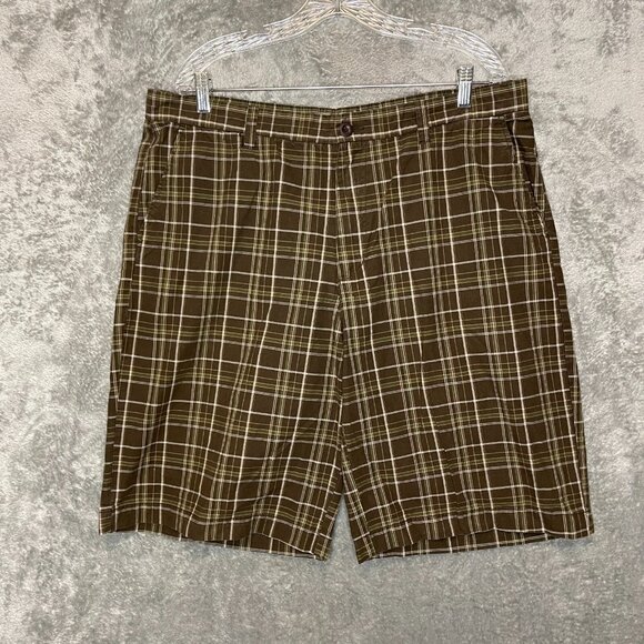 Old Navy Men Classic Preppy Y2K Plaid Older Brother Flat Front Chino Short 38 - Picture 1 of 9